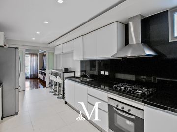 Departamento en  venta - 5 ambientes con dependencia con cochera - 195 m2  - Palermo chico