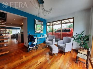 Venta casa 6 ambientes con terraza y piscina Altos de Hudson II