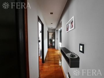 Venta casa 6 ambientes con terraza y piscina Altos de Hudson II