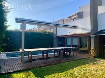 Venta casa 6 ambientes con terraza y piscina Altos de Hudson II