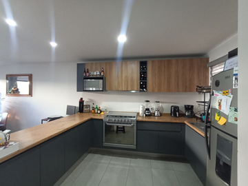 CASA REMODELADA EN VENTA COTO ALVA EN GUADALAJARA.