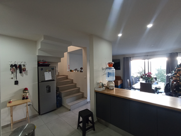 CASA REMODELADA EN VENTA COTO ALVA EN GUADALAJARA.