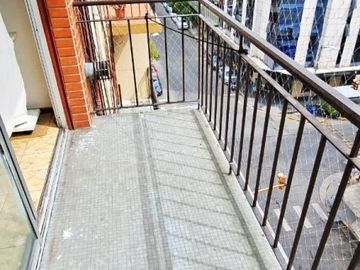 1 amb al frente con balcon- centro MDP