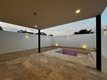 Casa en venta en Mérida, Privada Silvesta, Cholul ( L. 15)