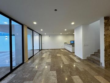 Casa en venta en Mérida, Privada Silvesta, Cholul ( L. 15)