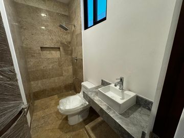 Casa en venta en Mérida, Privada Silvesta, Cholul ( L. 15)