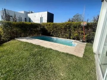 Country Loma Linda - Casa de 3D c/ Fondo y Pileta