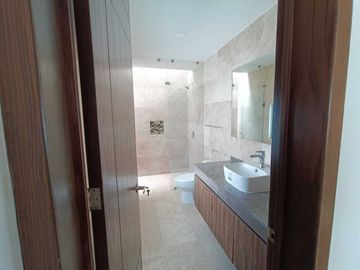 VENTA CASA EN LOMAS ANGELOPOLIS III