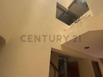 VENDO LINDA CASA EN ATE MAYORAZGO