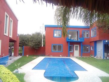 CASA EN VENTA LOS ALJIBES GARCIA