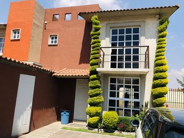 Casa en condominio en  NISPERO, VILLAS DEL CAMPO, CALIMAYA EDO MEX