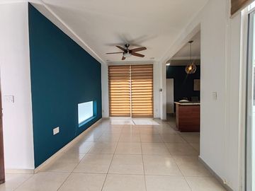CASA EN VENTA EB EL FRACC. LOMAS DE LA RIOJA, RIVIERA VERACRUZANA. ALVARADO, VERACRUZ