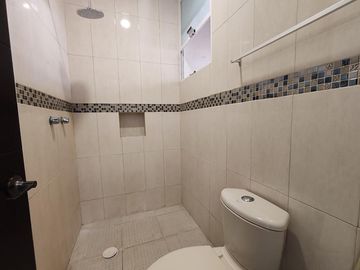 CASA EN VENTA EB EL FRACC. LOMAS DE LA RIOJA, RIVIERA VERACRUZANA. ALVARADO, VERACRUZ