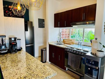 CASA EN VENTA EB EL FRACC. LOMAS DE LA RIOJA, RIVIERA VERACRUZANA. ALVARADO, VERACRUZ
