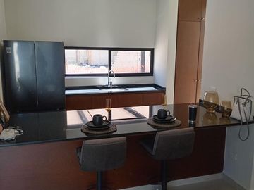 VENTA DE CASA EN RESIDENCIAL EMANA