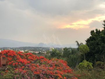 Venta Casa sola en Lomas de Atzingo  zona norte Cuernavaca Mor
