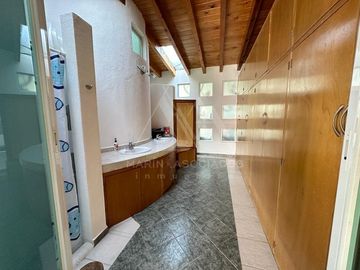 Venta Casa sola en Lomas de Atzingo  zona norte Cuernavaca Mor