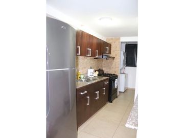 SE VENDE APARTAMENTO AMOBLADO EN CONDADO DEL REY (IH)