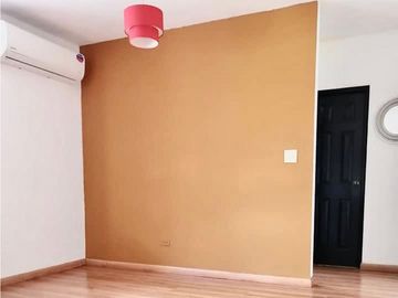 Apartamento en venta PH Las Roccas - Tumba Muerto (YM)