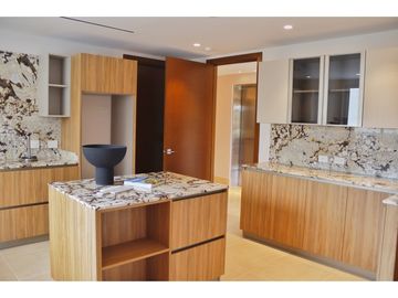 VENTA DE APARTAMENTO AMOBLADO EN SANTA MARIA 4 RECAMARAS