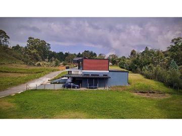 VENTA CASA CAMPESTRE SEMIPARCELACIÓN ALTO PALMAS