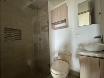 Vendo apartamento con linda vista y doble balcon