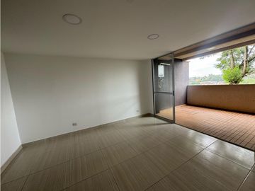 Vendo apartamento con linda vista y doble balcon