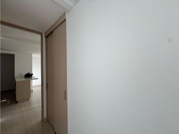 Vendo apartamento con linda vista y doble balcon