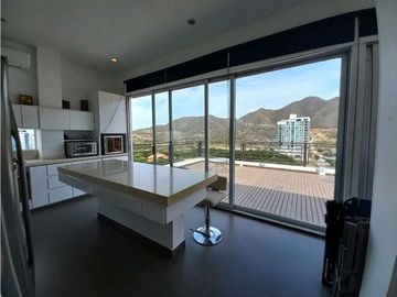 Venta/arriendo hermoso penthouse  en Rodadero reservado