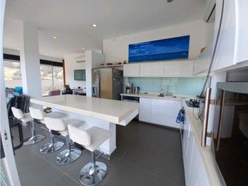 Venta/arriendo hermoso penthouse  en Rodadero reservado