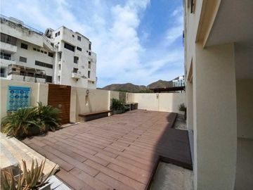 Venta/arriendo hermoso penthouse  en Rodadero reservado