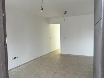 CASA A ESTRENAR EN JESUS NAZARENO