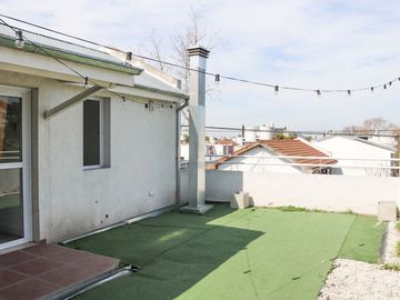 VENTA PH TRIPLEX 5AMB  MUNRO APTO CREDITO/PERMUTA
