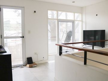 VENTA PH TRIPLEX 5AMB  MUNRO APTO CREDITO/PERMUTA