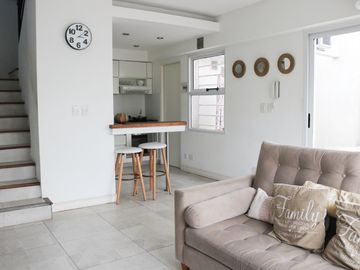 VENTA PH TRIPLEX 5AMB  MUNRO APTO CREDITO/PERMUTA