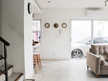 VENTA PH TRIPLEX 5AMB  MUNRO APTO CREDITO/PERMUTA