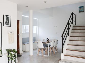 VENTA PH TRIPLEX 5AMB  MUNRO APTO CREDITO/PERMUTA