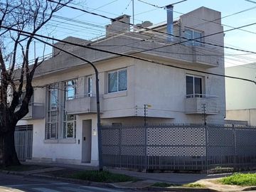 VENTA PH TRIPLEX 5AMB  MUNRO APTO CREDITO/PERMUTA