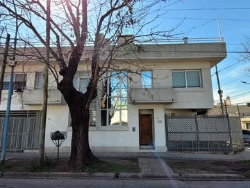 VENTA PH TRIPLEX 5AMB  MUNRO APTO CREDITO/PERMUTA