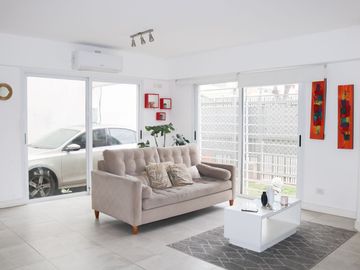 VENTA PH TRIPLEX 5AMB  MUNRO APTO CREDITO/PERMUTA
