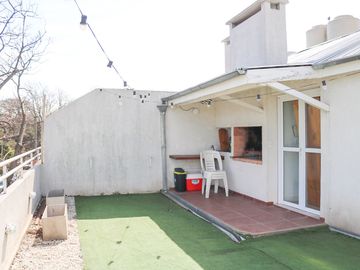 VENTA PH TRIPLEX 5AMB  MUNRO APTO CREDITO/PERMUTA