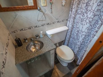 OPORTUNIDAD CASA C/ 2 LOTES BERNAL O. FINANCIACION