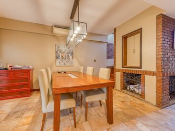 OPORTUNIDAD CASA C/ 2 LOTES BERNAL O. FINANCIACION