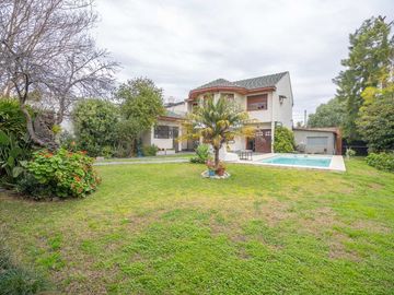 OPORTUNIDAD CASA C/ 2 LOTES BERNAL O. FINANCIACION
