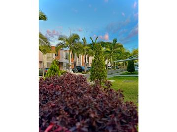 VENDO CASA SECTOR GALICIA DE CERRITOS