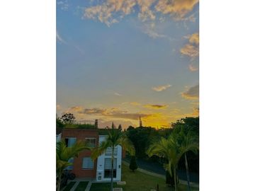 VENDO CASA SECTOR GALICIA DE CERRITOS