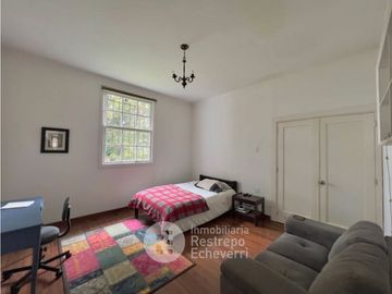 Casa esquinera en arriendo, barrio La Francia, Manizales