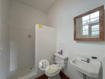 Casa esquinera en arriendo, barrio La Francia, Manizales