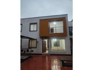 LUXA VENDE CASA EN CONJUNTO TERAZAS DEL NORTE BARRIO CATAY POPAYAN