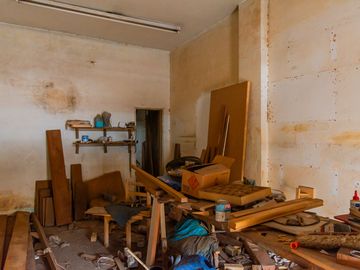 Locales comerciales lote prop venta Casanova centr